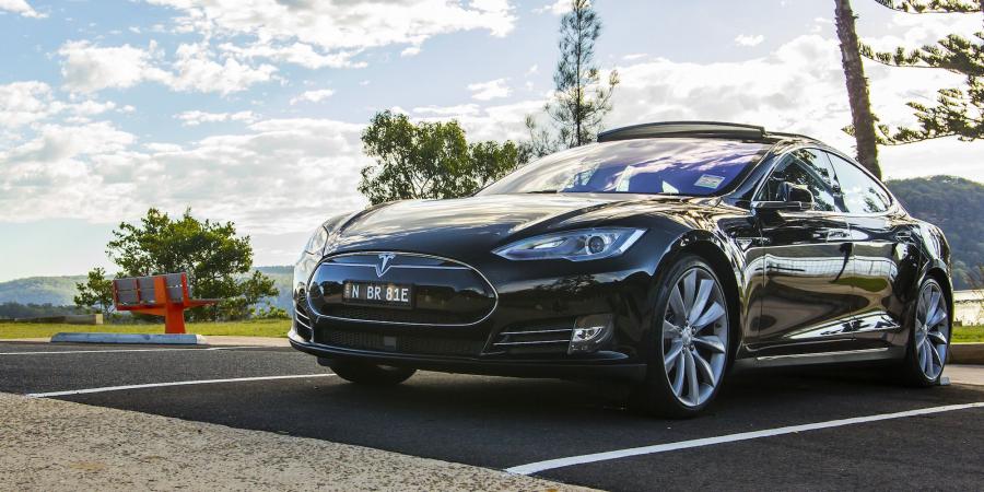  Tesla Model S 85 2012 года  (AU) (фото 6 из 9)